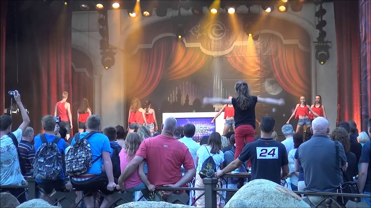 Junior songfestival - negen pleinen festijn 2015 @efteling