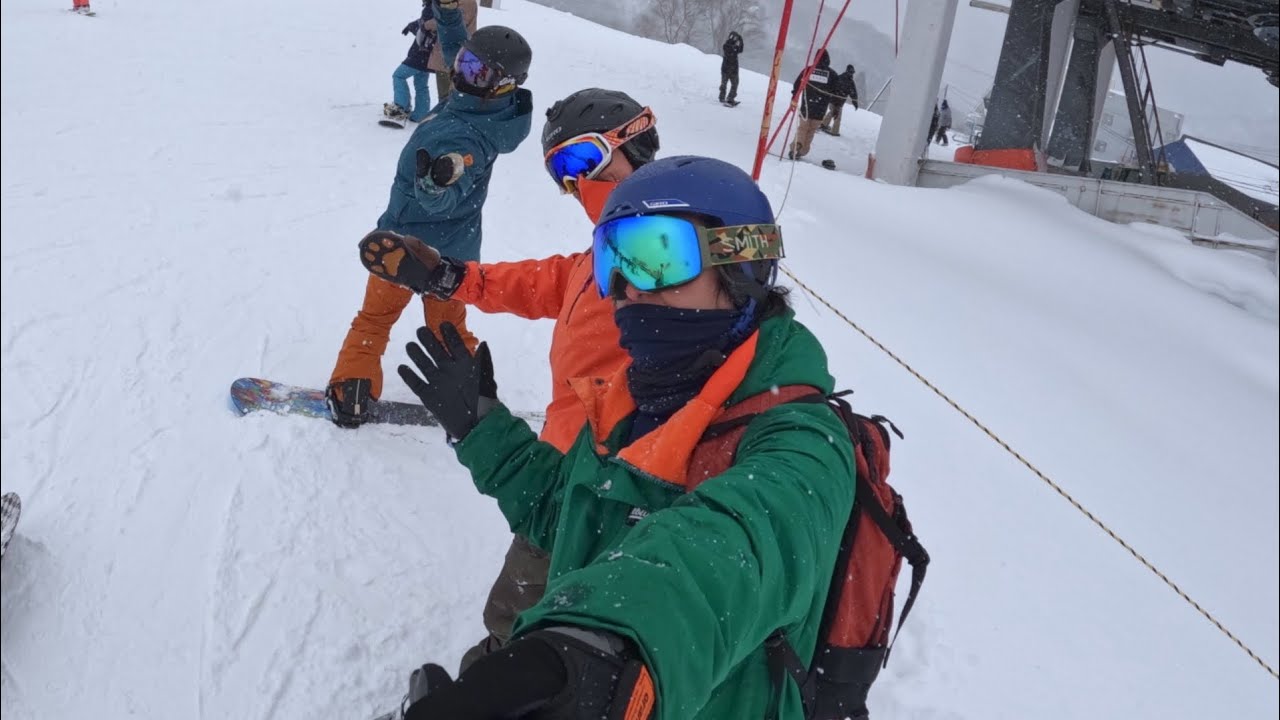 Snowboarding at Iwappara Ski Resort in 2023