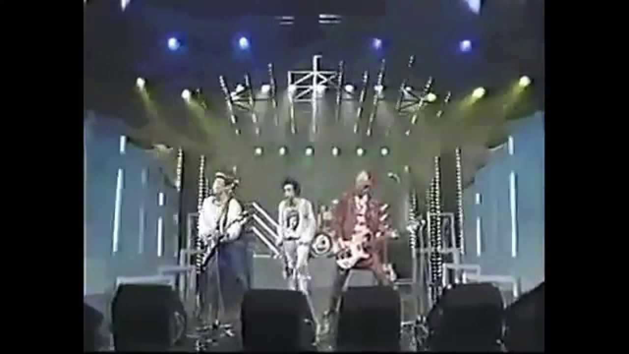 LAUGHIN'NOSE - STICK IT OUT