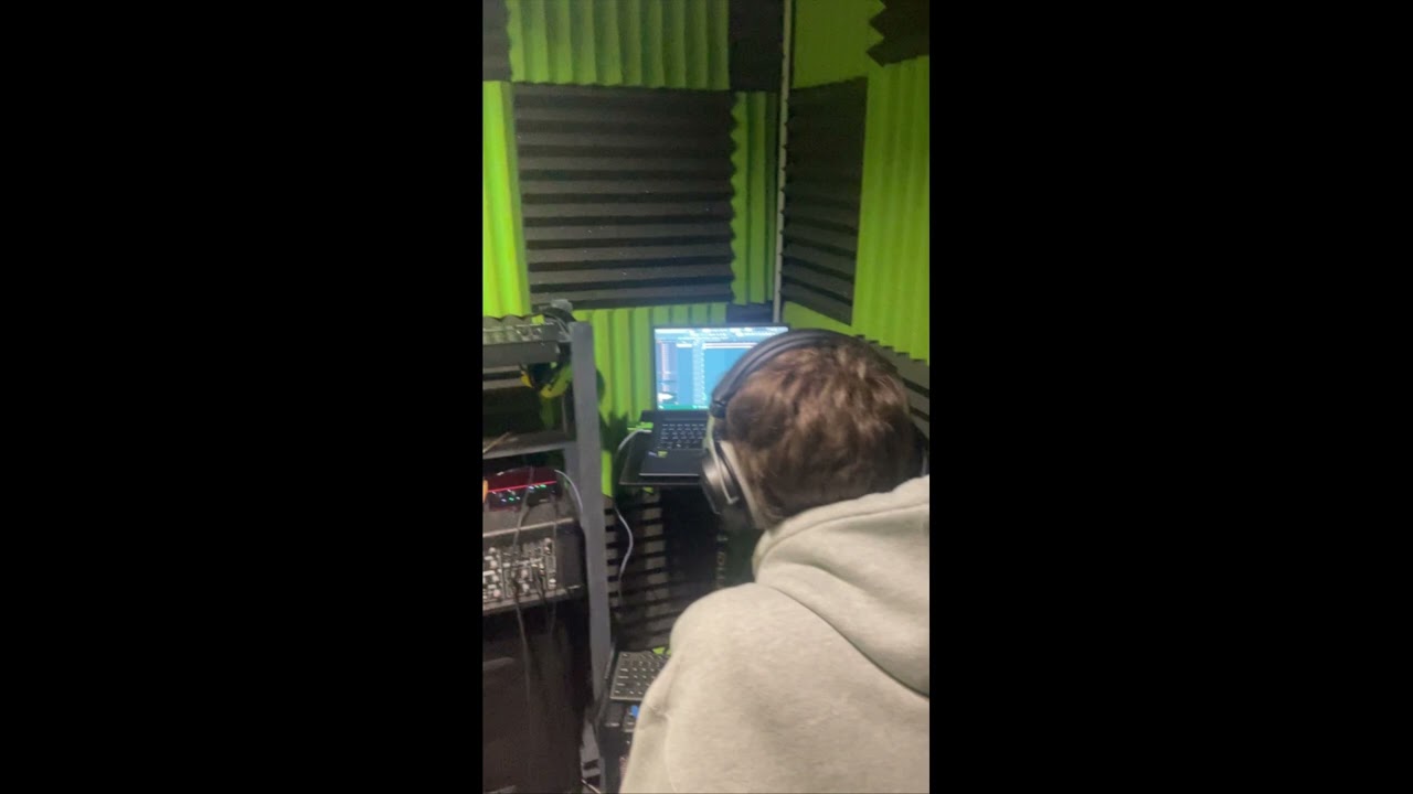 not for free bo jebać biede (Jebać generyczny rap)