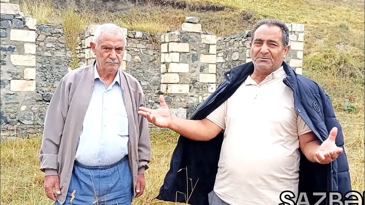 Kəlbəcər, Zağalar kəndi, rəhmətlik Bəndalı kişinin evi. Sazda Səyyaf Kəlbəcərli - Zəminxarə