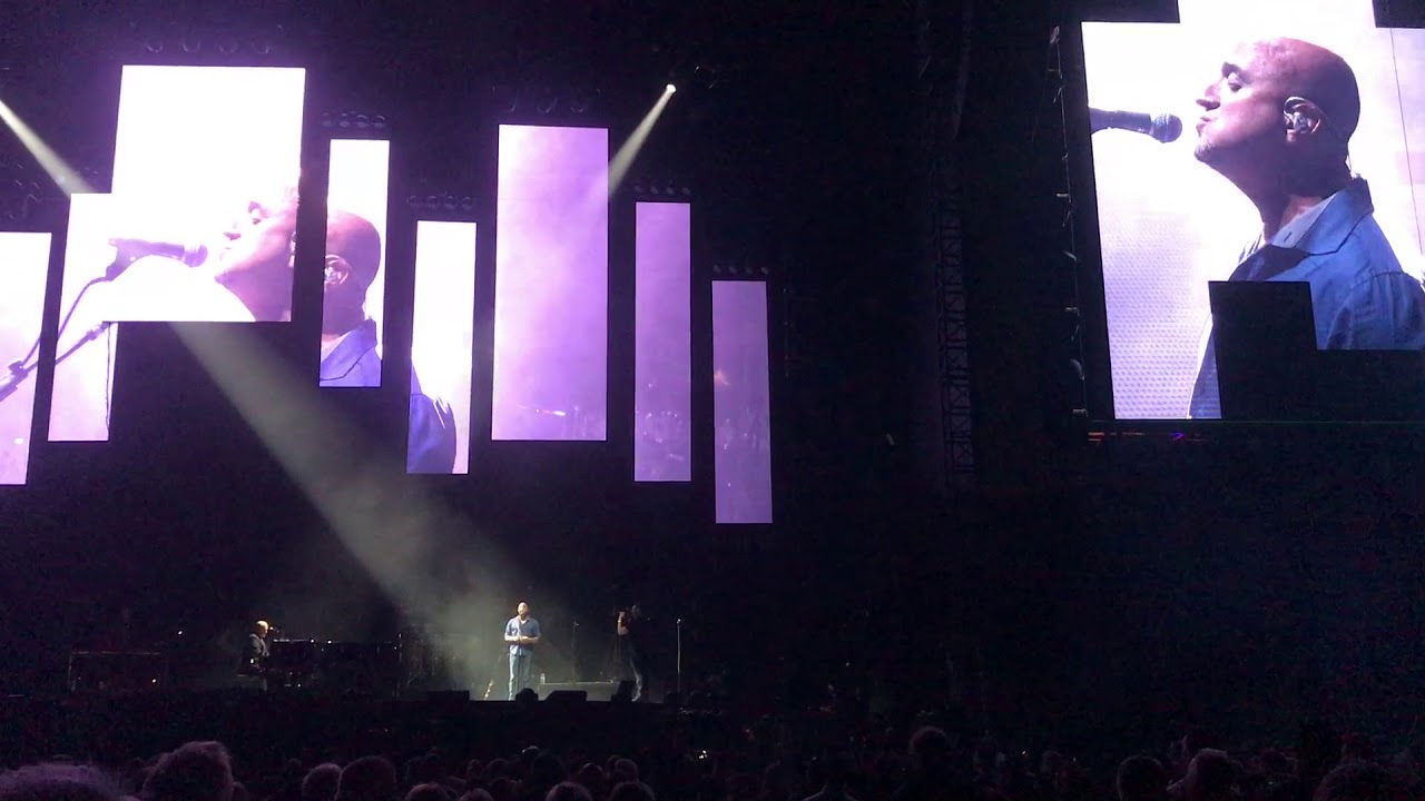 Mike DelGuidice performs Nessun Dorma live with Billy Joel at Fenway Park