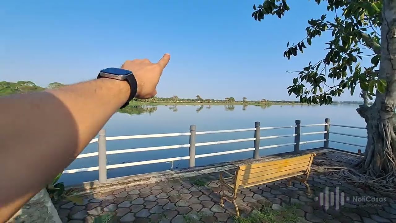 Paseo por el malecón de Nautla, Veracruz.