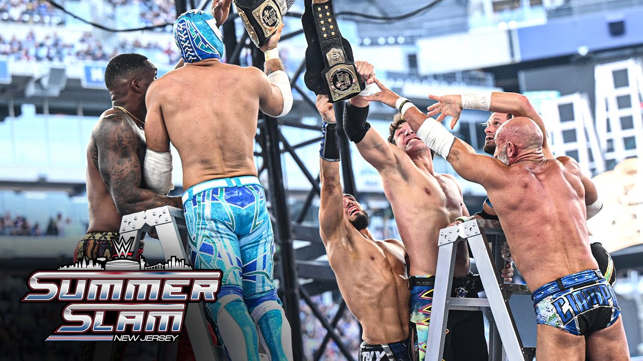 Матч за титул чемпиона команды WWE Six-Pack TLC: лучшие моменты SummerSlam 2025