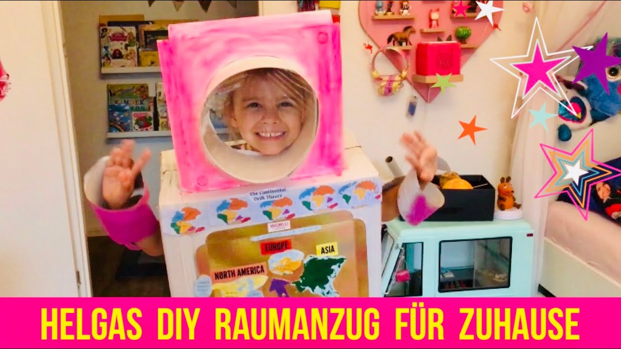 Helga RAUMANZUG aus Karton🚀