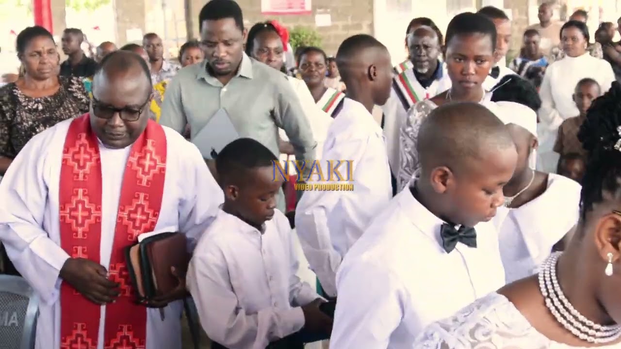 MAANDANO KUELEKEA KANISANI USHARIKA WA KANGE KUBARIKI VIJANA   TANGA TANZANIA 