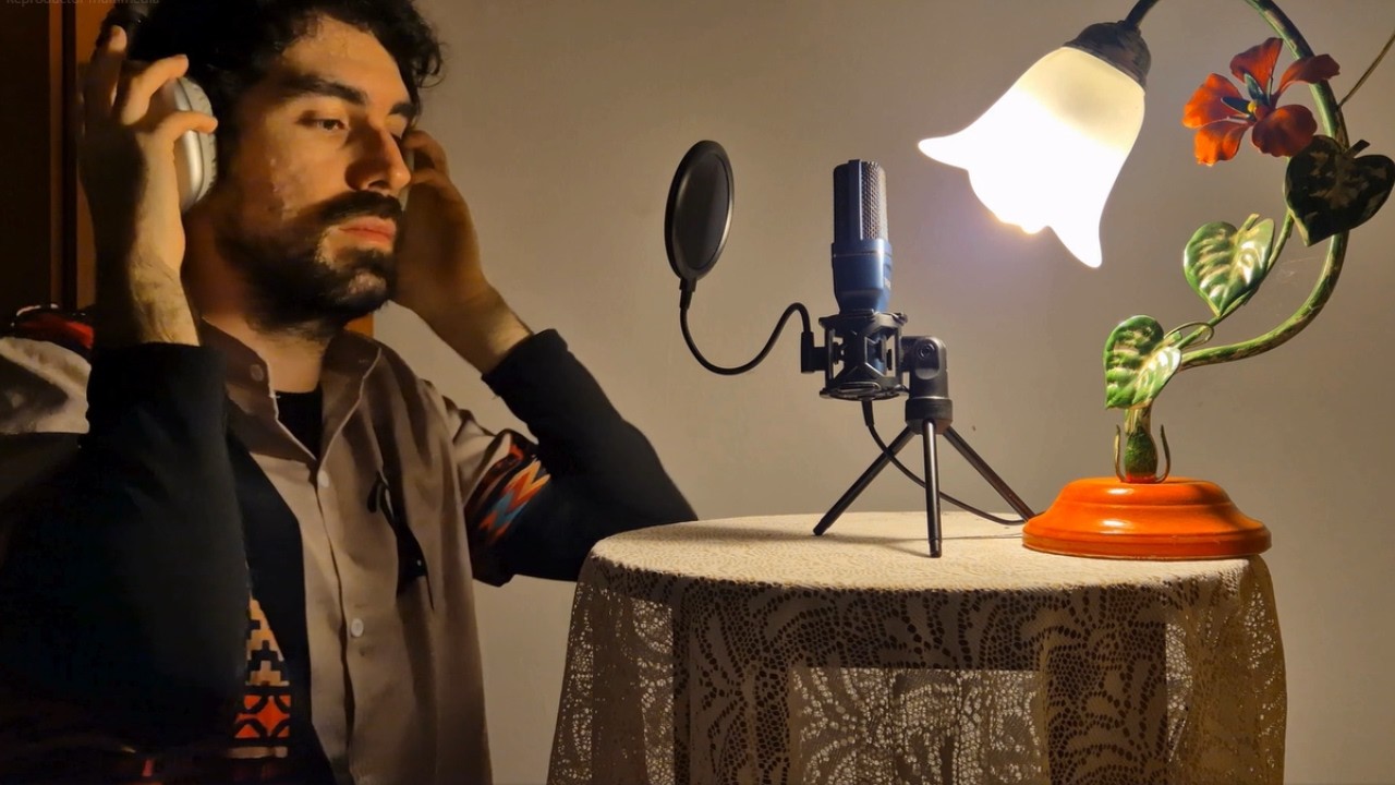 Iv&aacute;n L&oacute;pez - Can't help falling in love