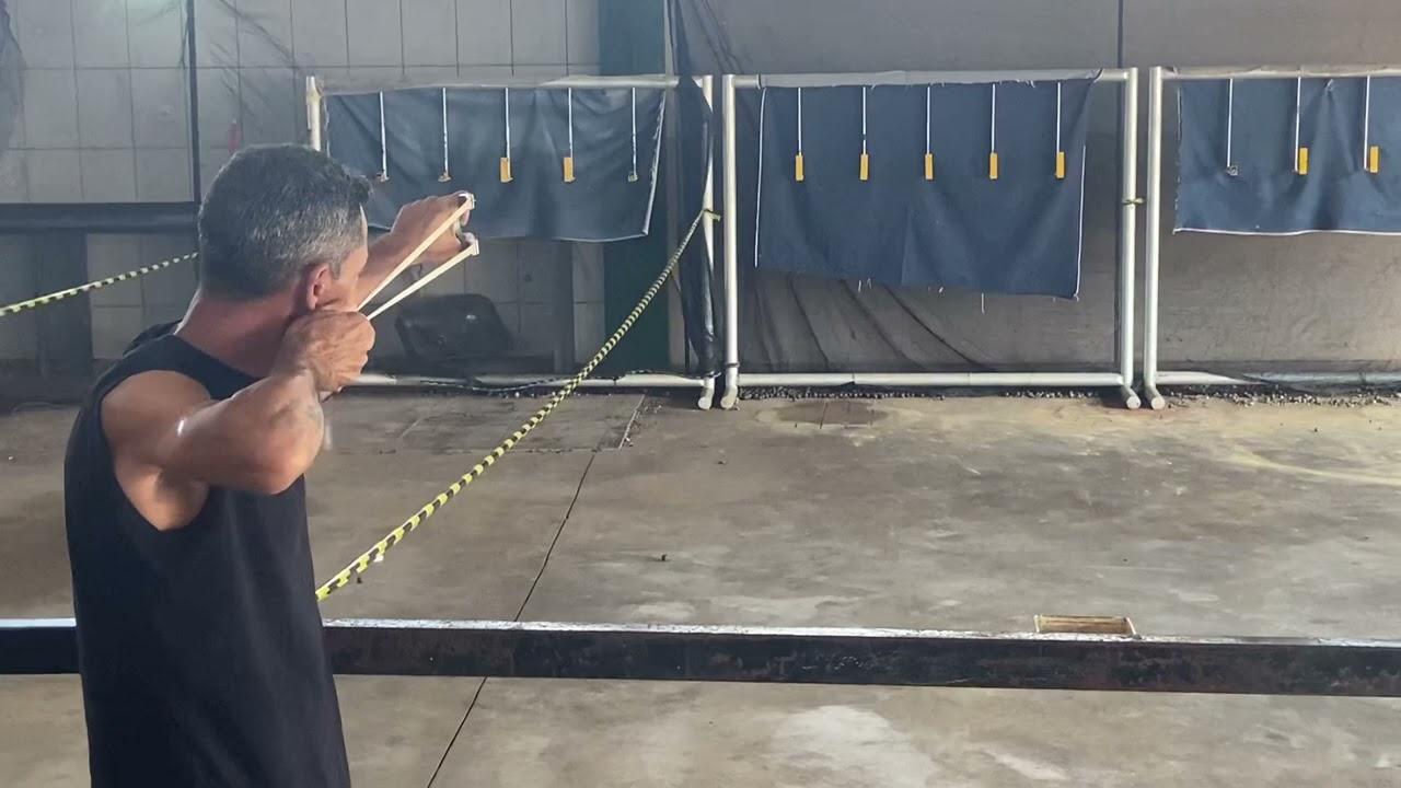 Campeonato de estilingue em Magda -SP atirador  Rogério ( Fábio Vettorazzo)