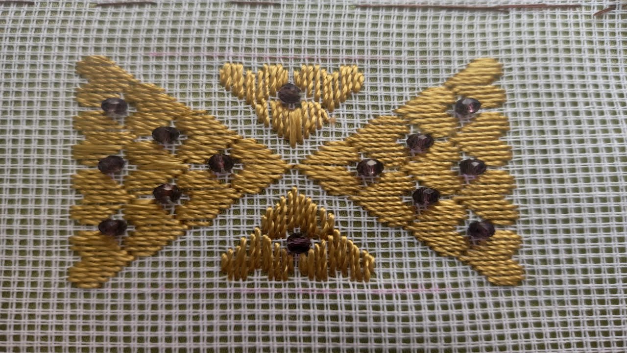 جديد طرز 2020 على الكانفا،أسهل وأجمل رشمة ،فراشة بالقلوب💞،