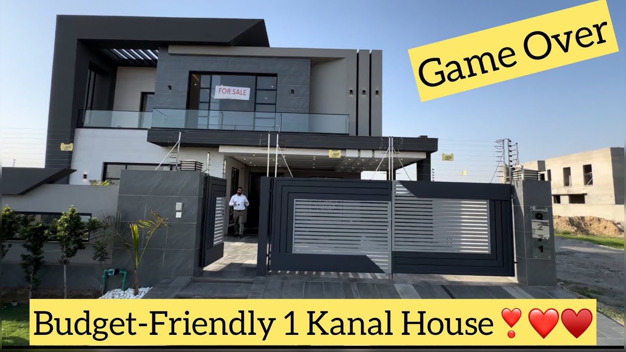 1 Kanal Most Beautiful House With Low Price In DHA Lahore