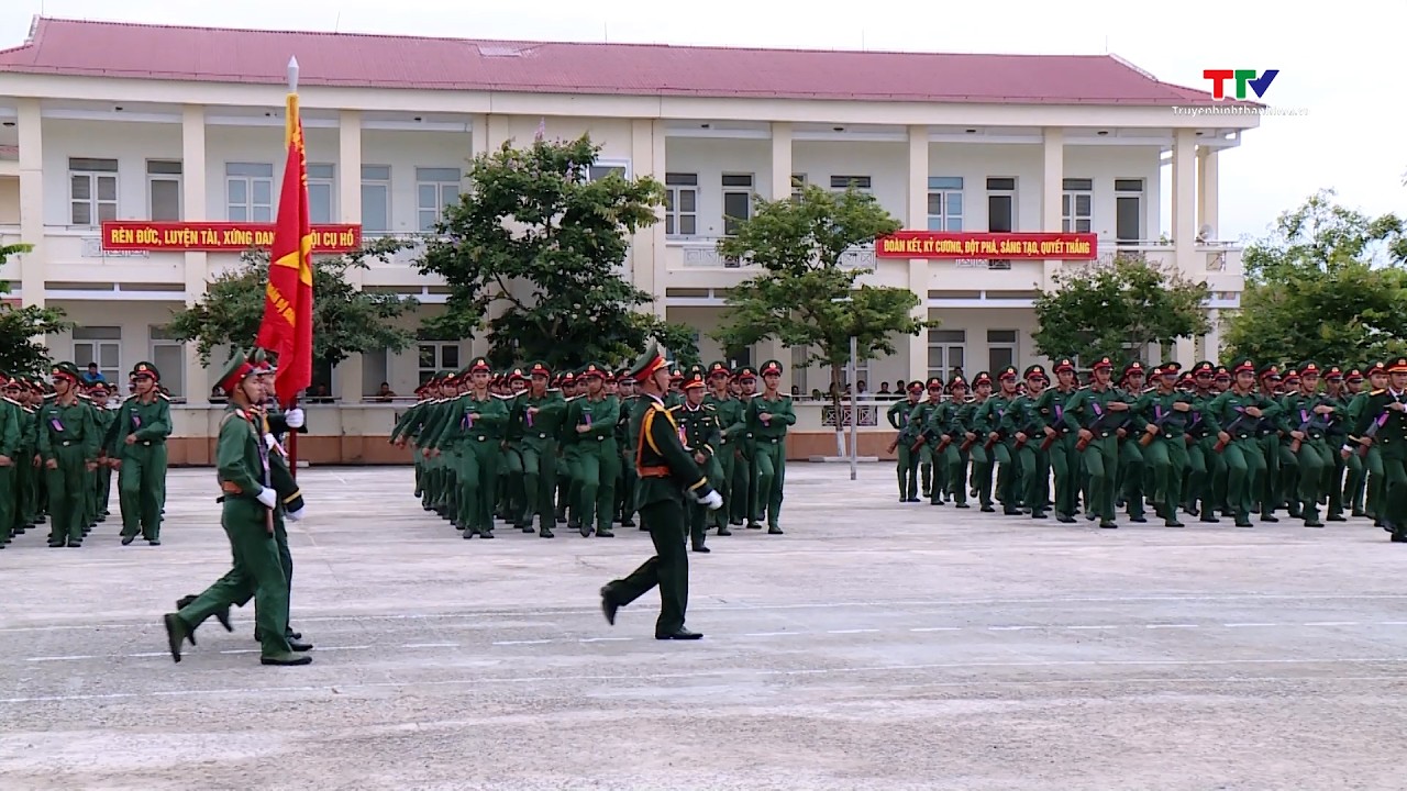 Trung đo&agrave;n 266 ho&agrave;n th&agrave;nh huấn luyện 330 chiến sĩ mới| Truyền h&igrave;nh Thanh H&oacute;a