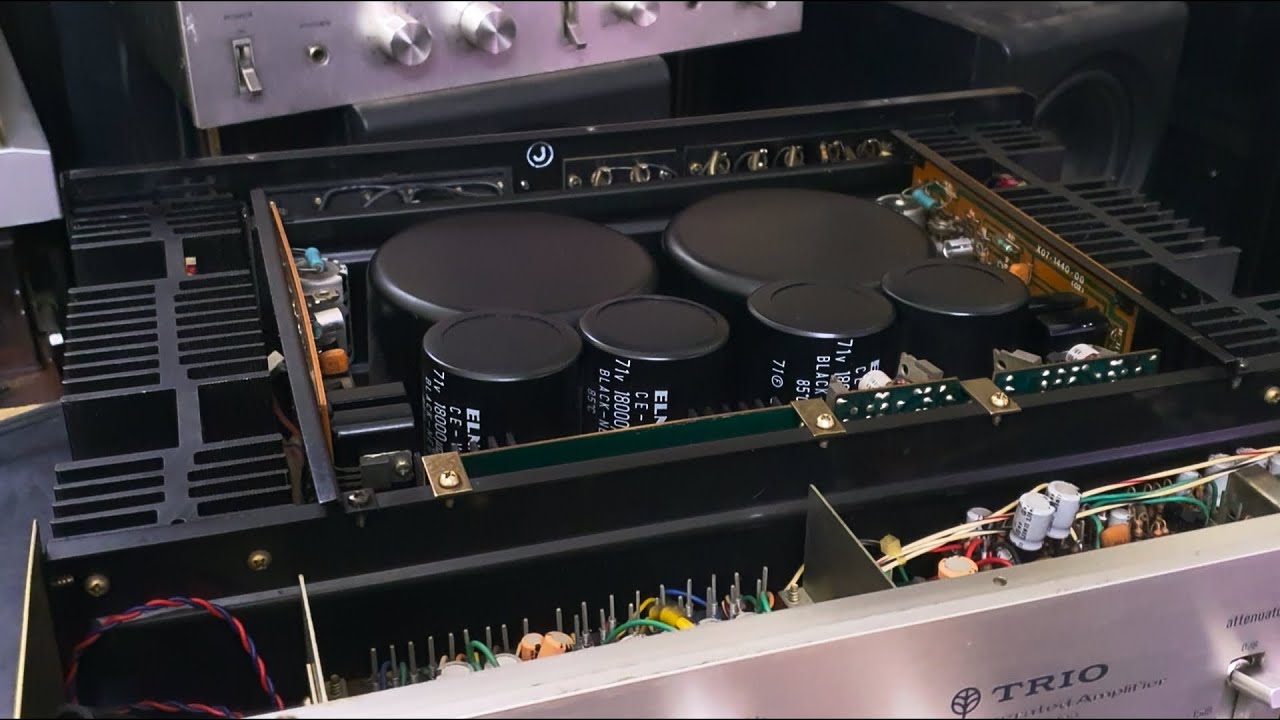 7.3tr. Đt.0855998893. Amply Trio ka-9300. Mời cb xem hết video.