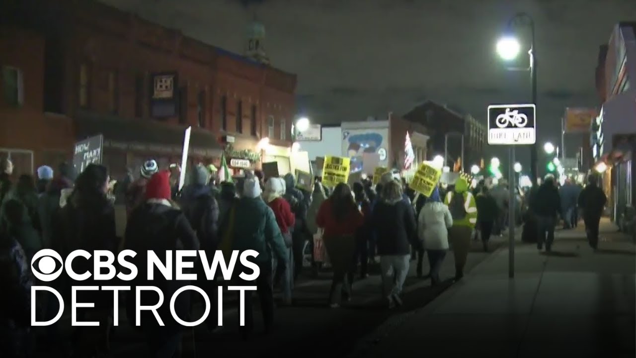 Protesters in Detroit rally against ICE