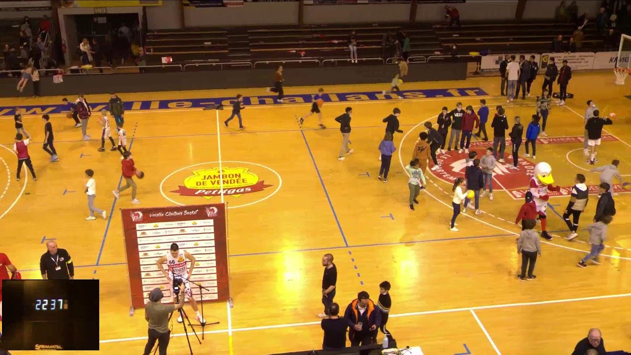 VENDEE CHALLANS BASK vs Les Sables Vendée Basket Boys' Club Basketball