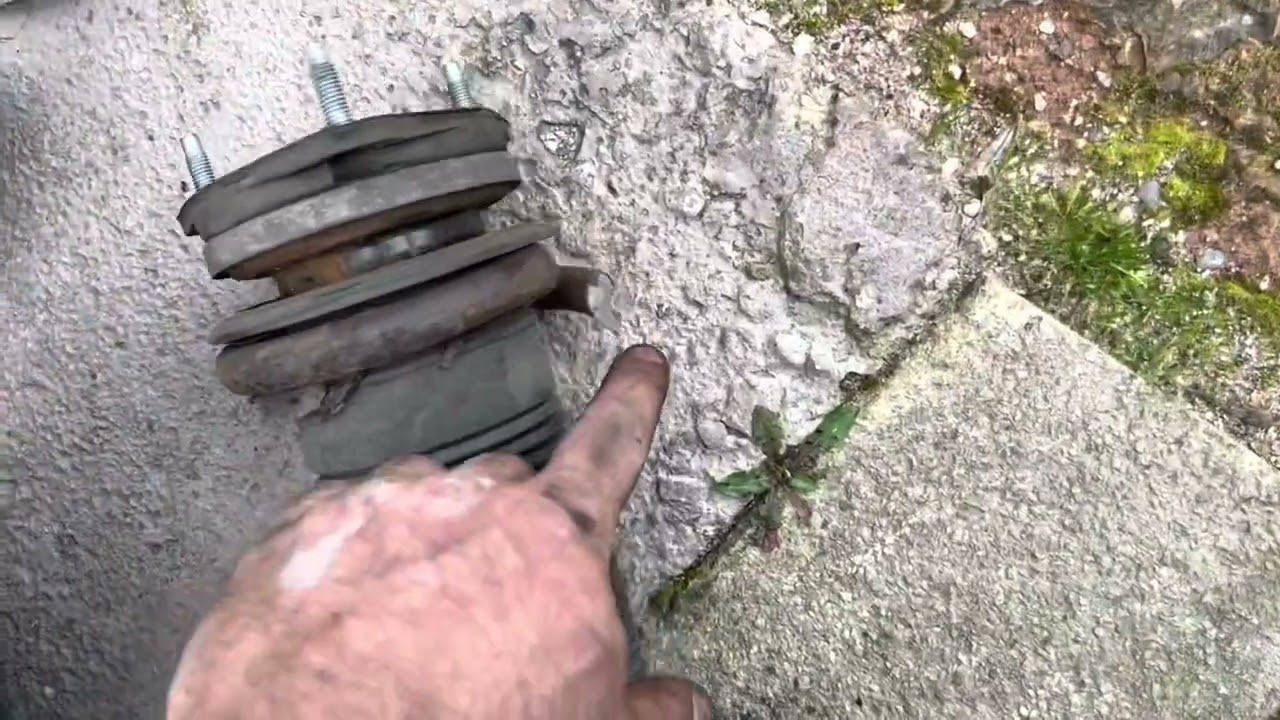 How to replace a front suspension strut and a mk7 transit
