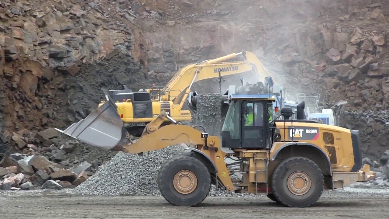Komatsu PC490LC-11 | Cat 980M | working in quarry
