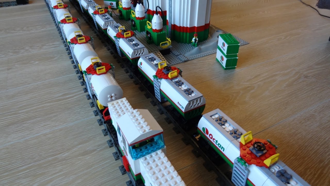 Awesome 3 meters long Lego Octan Train video based on 7755 with oil refinery from 7777 idea book