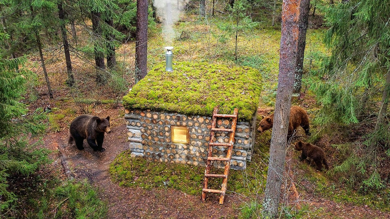 I'm Hiding from Bears While Winter-Proofing My Cabin. 48 Hours ALONE in the Wilderness