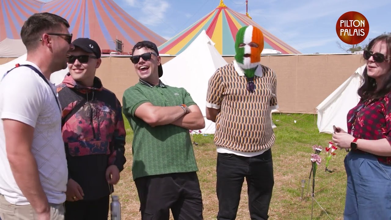 Kneecap, Backstage interview