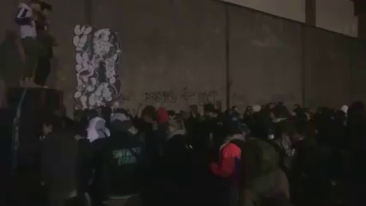 La fête clandestine entamée jeudi soir à Lieuron, en Bretagne, est toujours en cours ce samedi matin