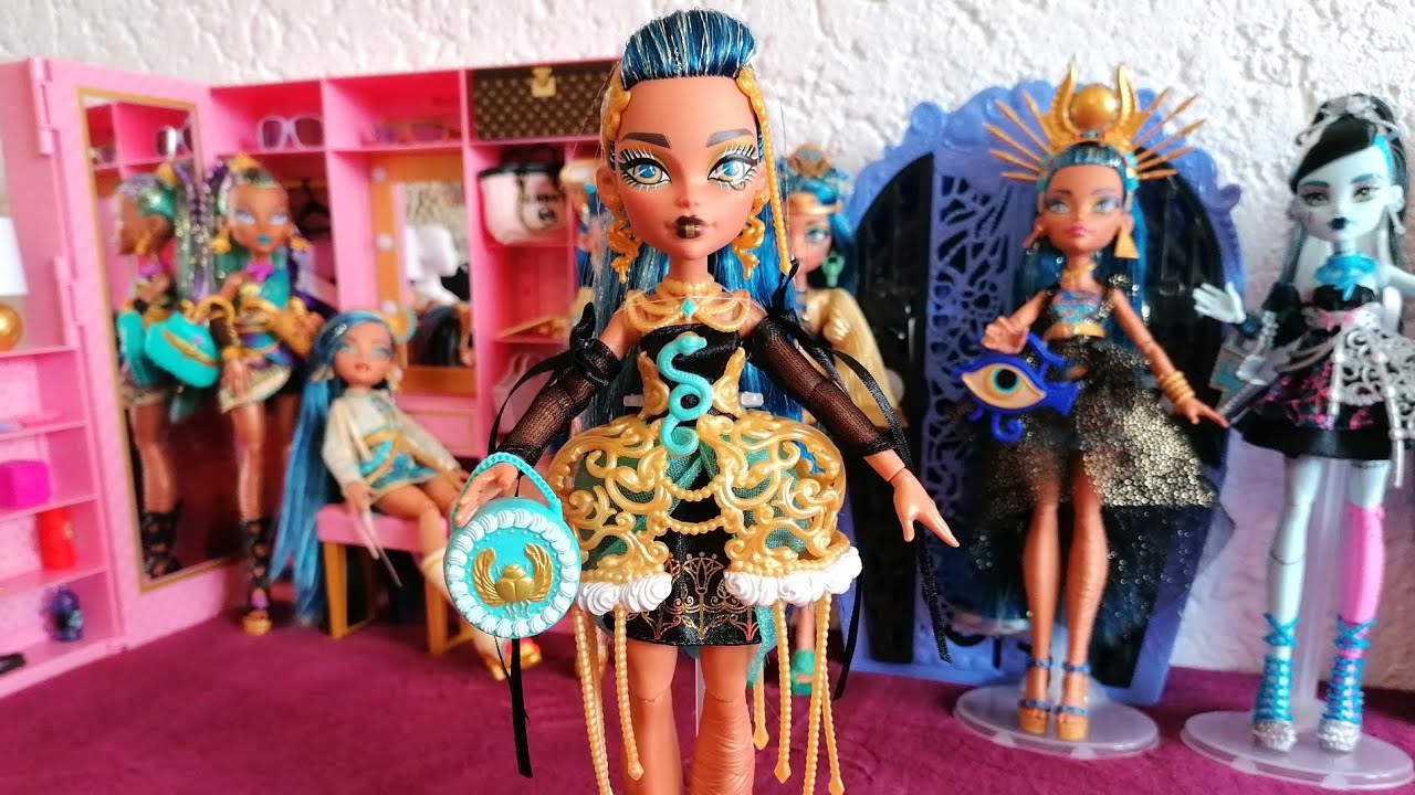 Monster High Scary Sweet Birthday Cleo De Nile Doll Review and Unboxing 