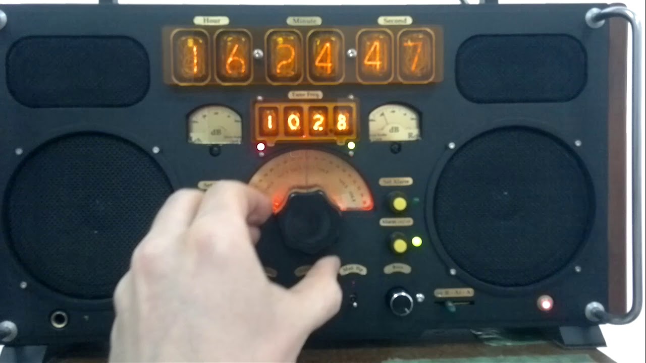 Самодельный бумбокс. Nixie Radio-clock