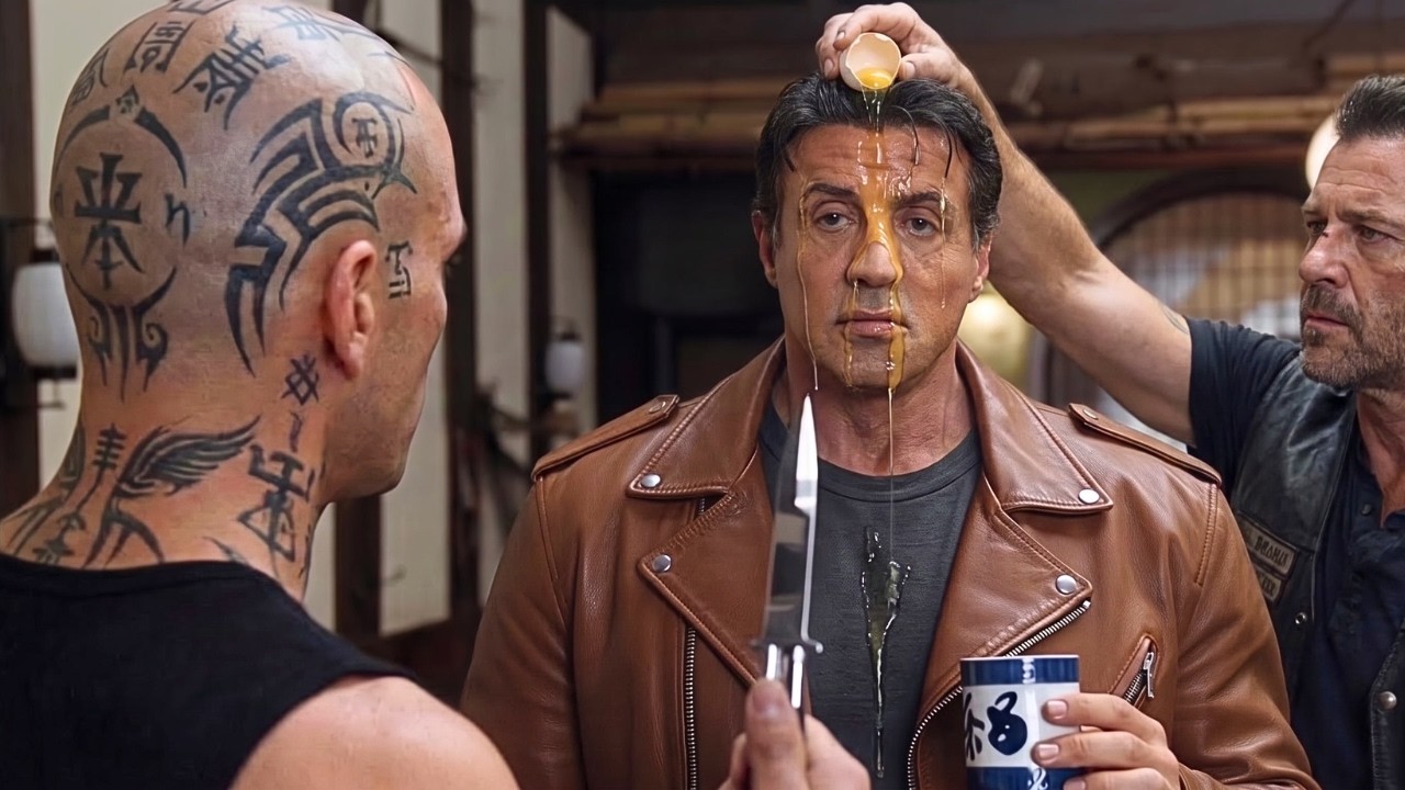 Gang Humiliated Sylvester Stallone in a bar, had no idea that Sylvester breaks bones