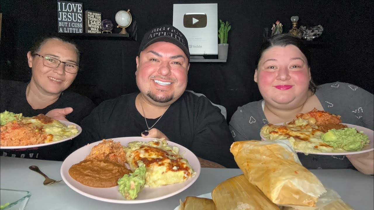 MASSIVE CHEAT MEAL W/ MY GIRLIES • Cheesy Green Chili Shrimp Enchiladas