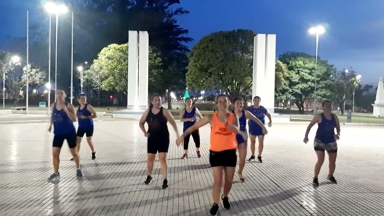 SOLO SE VIVE UNA VEZ/AZUCAR MORENO/ZUMBA