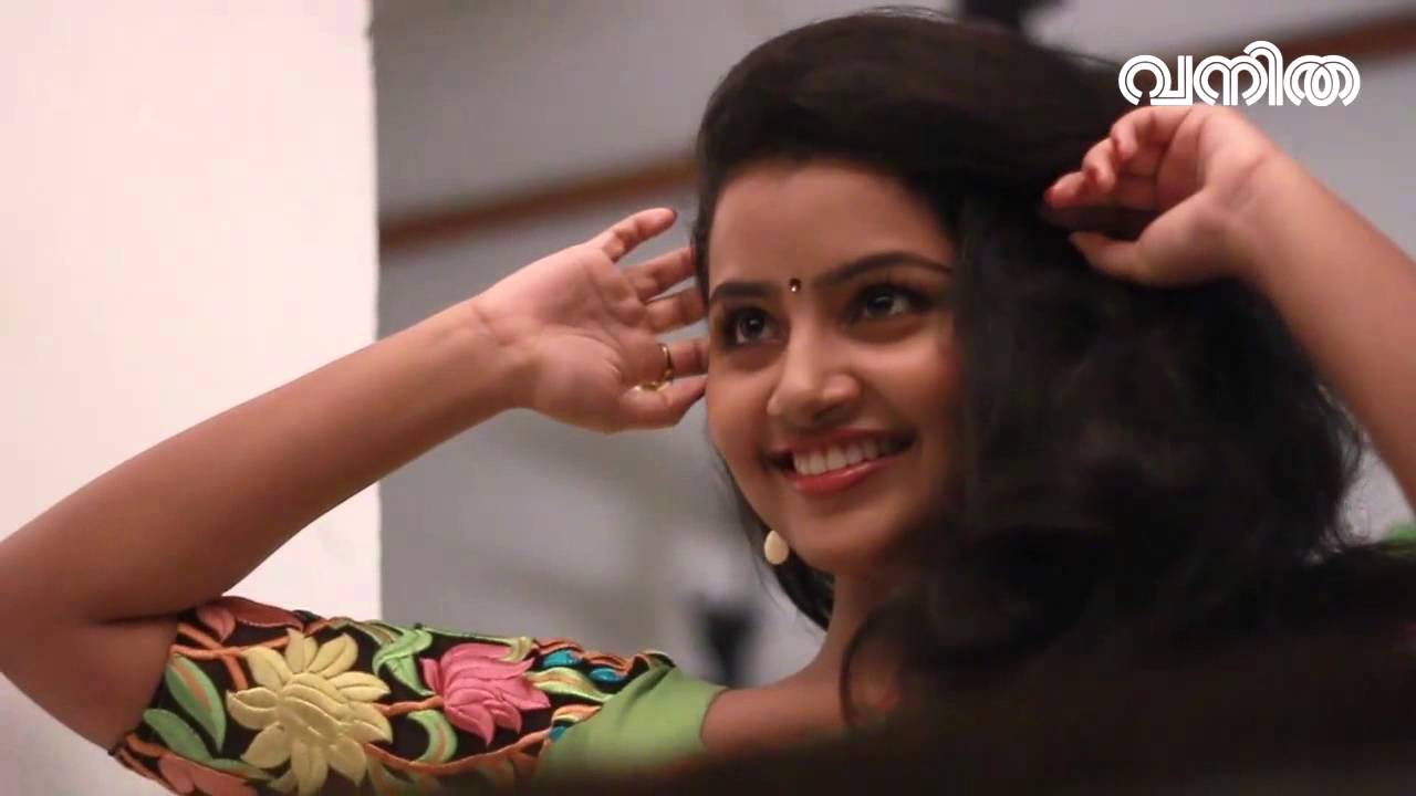 Anupama Vanitha photoshoot behind the scenes