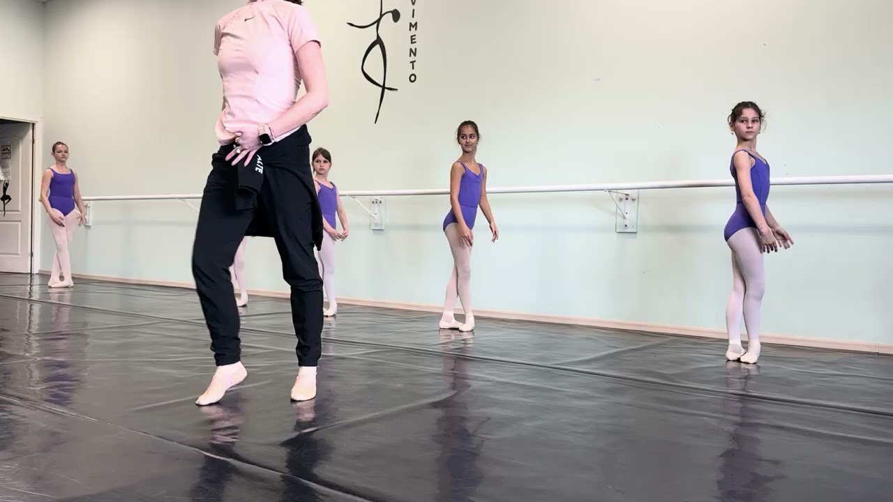 Classical Dance class (ballet class) children age 8-10