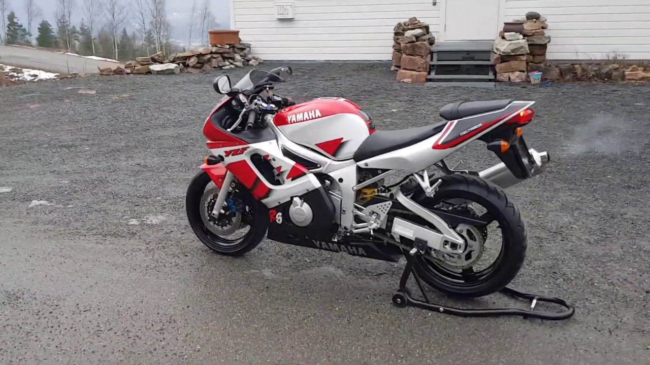 Yamaha YZF-R6 2000 cold engine start and walkaround