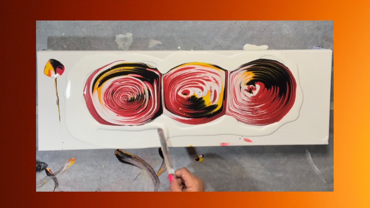 🌇~”Black Sunset”~ This Triple Ring Pour came out perfect! 🤩 Fav!