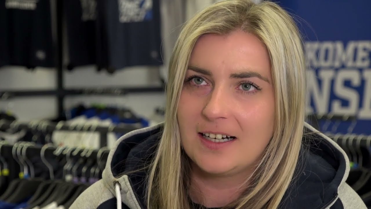 Víc než hokej: Fanshop HC Kometa Brno (duben 2022)