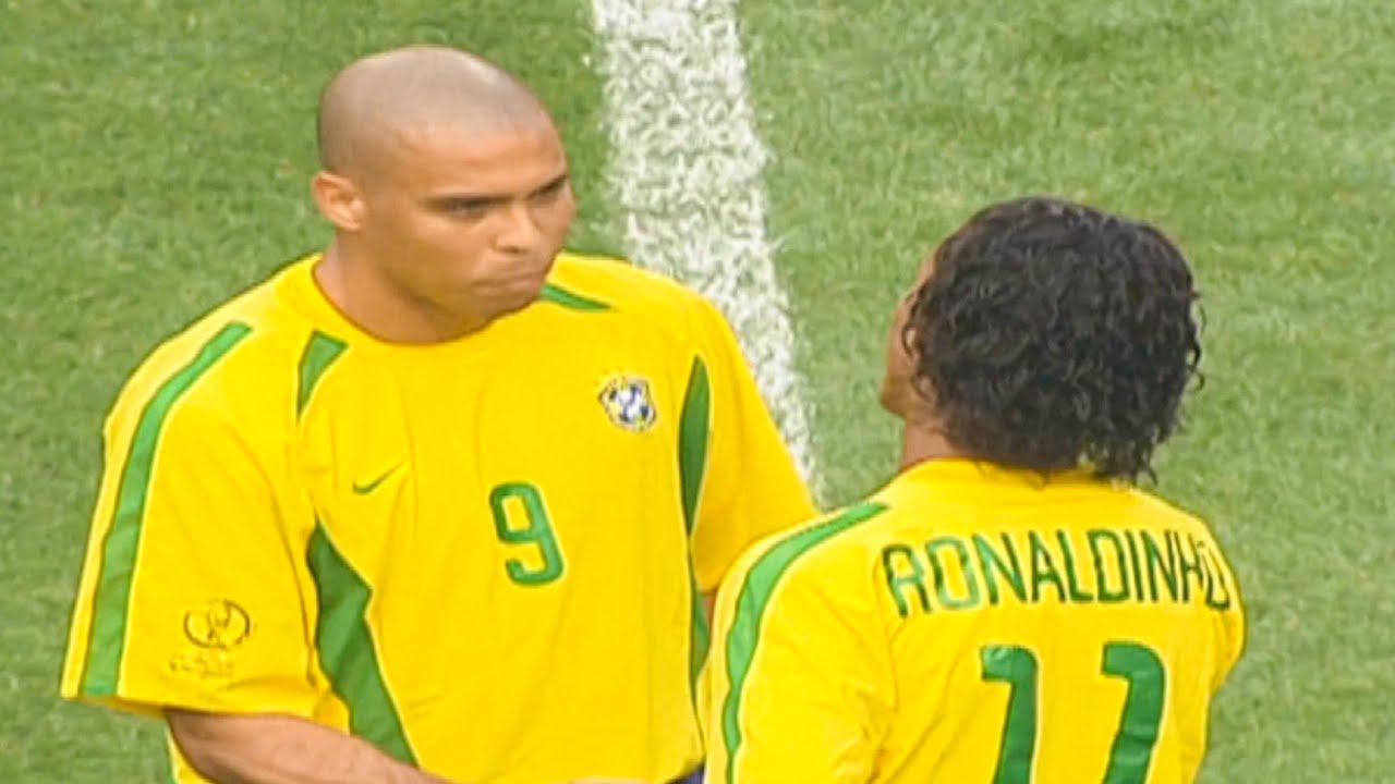 O MUNDO PAROU PARA VER RONALDO E RONALDINHO! SELEÇÃO BRASILEIRA HUMILHANDO