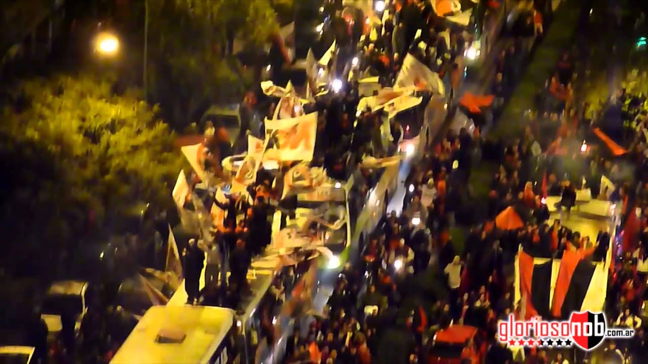 NEWELL'S CAMPEÓN 2013. Caravana Colosal al Monumento (23/6/13)