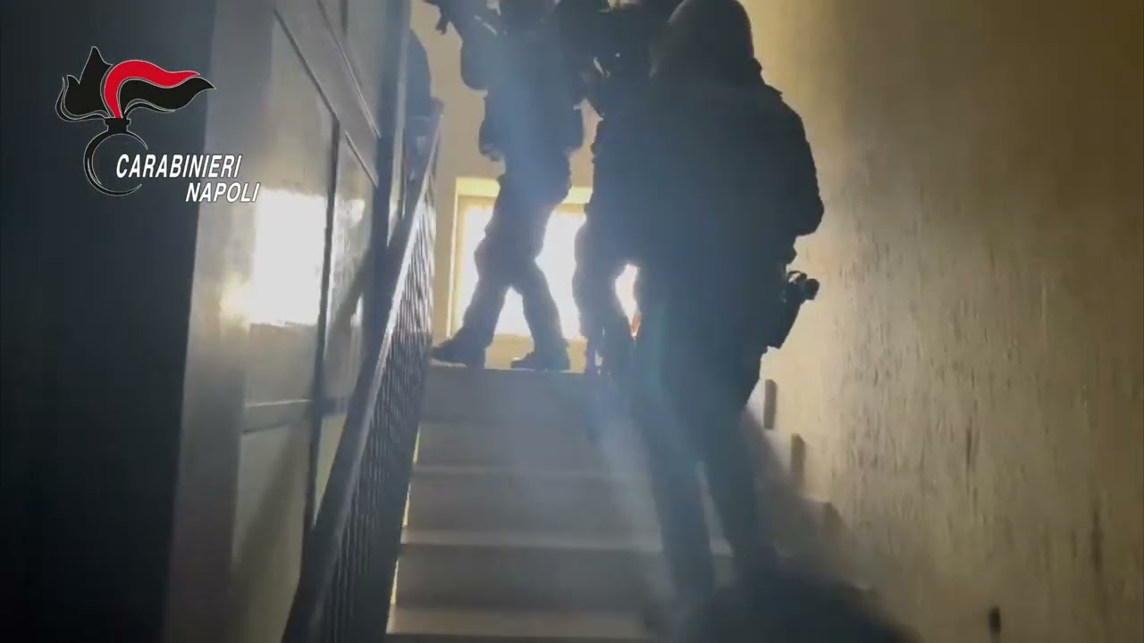 Camorra a Arzano blitz in rione 167: 27 arresti