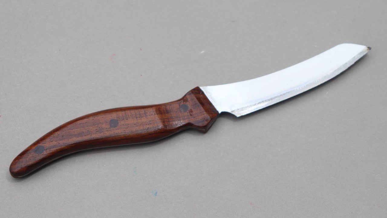 Worlds Sharpest KNIFE MAKING from a rusted WOOD SAW