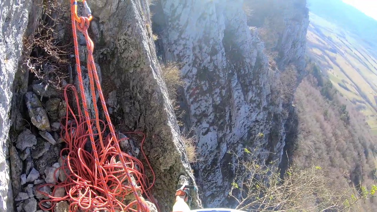 Multipitching in Vipava Valley