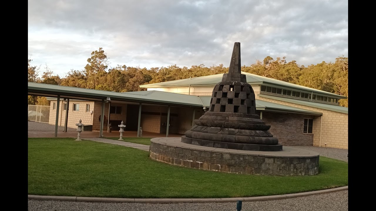 2025 October (14/18) |  9 day Retreat  |  Ajahn Brahm