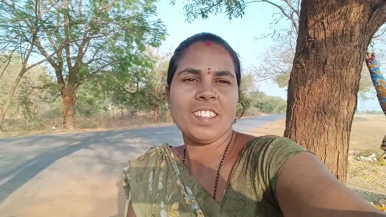 క్షమించండి అసలు వీడియో తీయడానికి సమయం లేదు.పిల్లల్ని ఇంటిని అన్ని చేసుకోవటానికి సరిపోతుంది.surendra