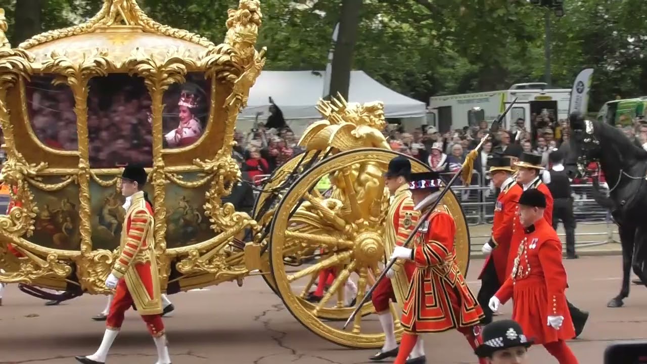 Military Horseback Parade Queen's Platinum Jubilee Celebration  5th June 2022 along The Mall