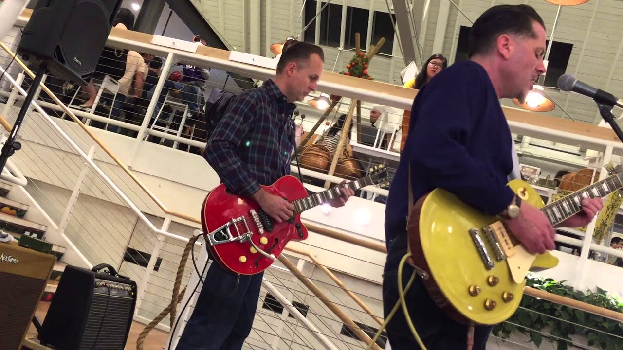 MOONSHINE '39 amp ..a Gibson EH-185 based amp in the hands of Nico Duportal, & Tommy Harkenrider
