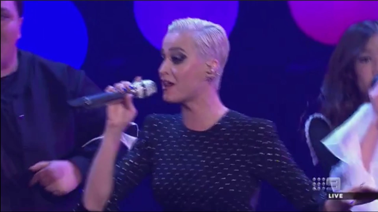 katy perry- chained to the rhythm (LIVE: The Voice AU)