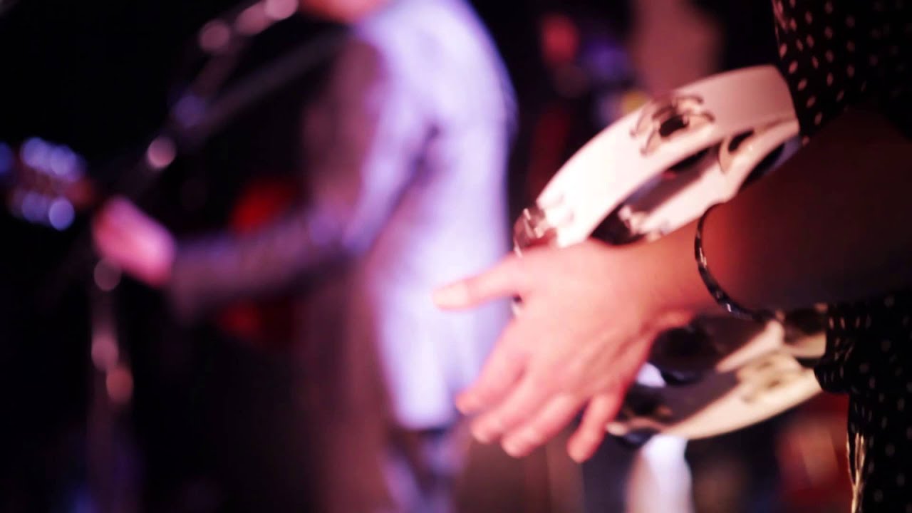 One Horse Land - Buried in my mouth (live)