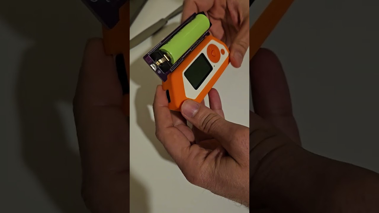 How to remove battery from Flipper Zero IOTMUG Turbo Dazzler.