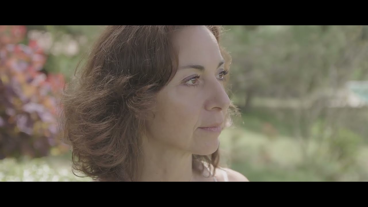 FABIENNE KARAM THERAPEUTE ET FORMATRICE CERTIFIANTE EN SOINS ESSENIENS ET EGYPTIENS ALCHIMIQUES