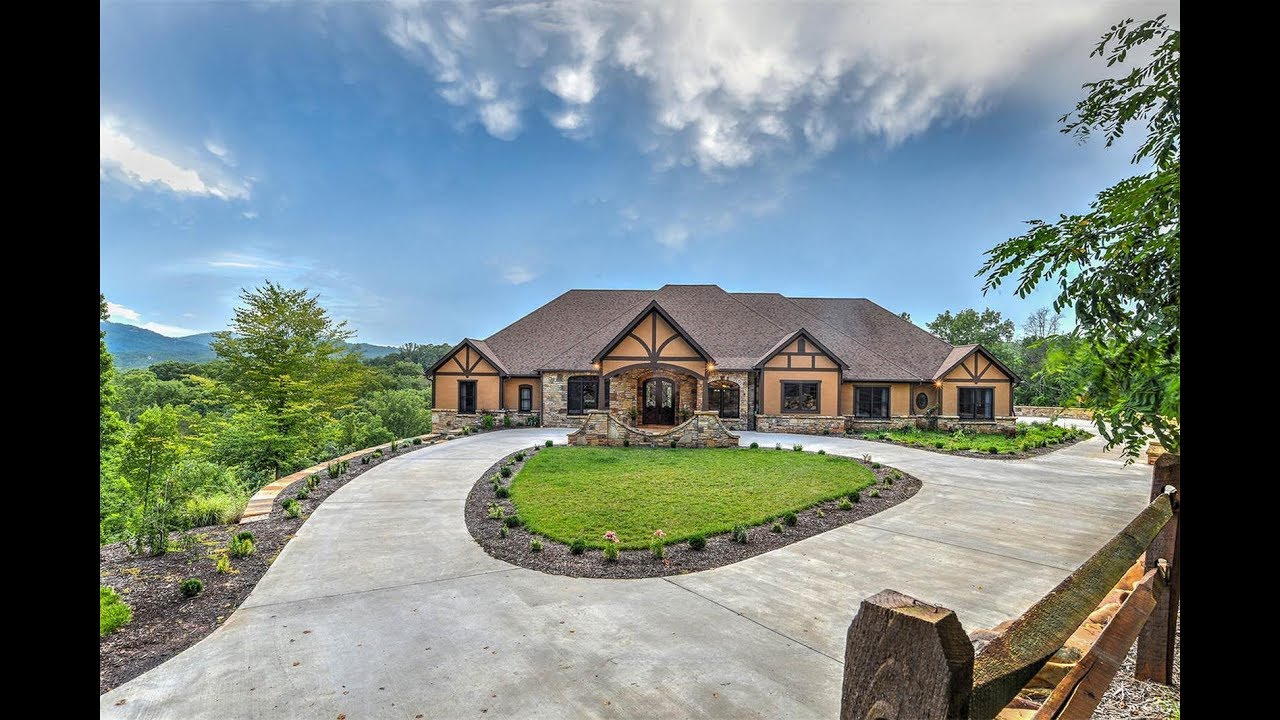 Enduring Mountain View Home in Alexander, North Carolina