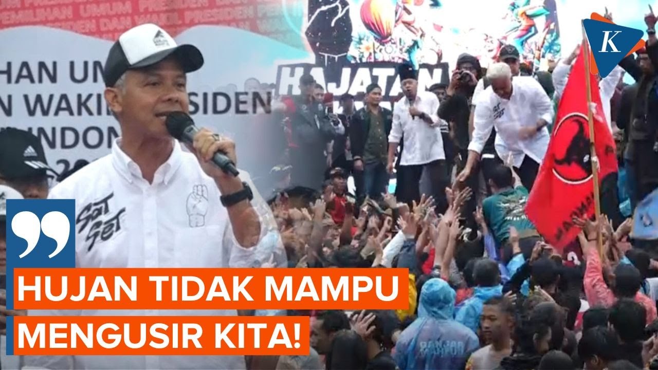 Momen Ganjar Hujan-hujanan Hadiri Kampanye Akbar Bareng Bantengan se-Malang Raya
