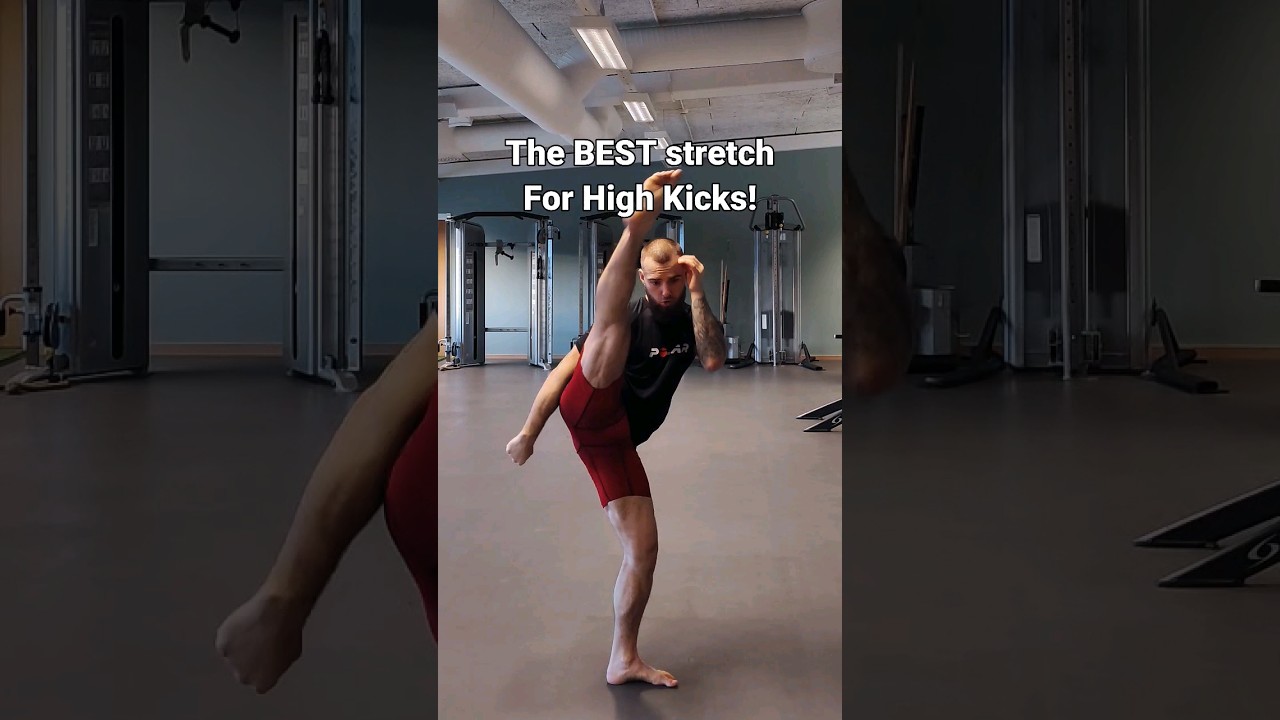 The BEST Stretch for High Kicks ✅🥋 #karate #mma #shorts #martialarts #flexibility  #stretching